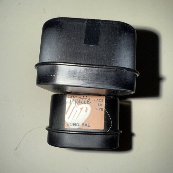 EMPTY Nudestix Small Metal Case with internal mirror  Pack of 2 - Picture 4 of 4